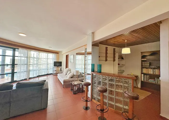 בית נופש Blue Horizon House פונשל