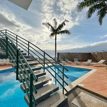 Blue Horizon House * Φουνκάλ