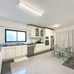 בית נופש Blue Horizon House פונשל