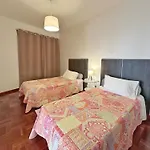 Blue Horizon House * פונשל