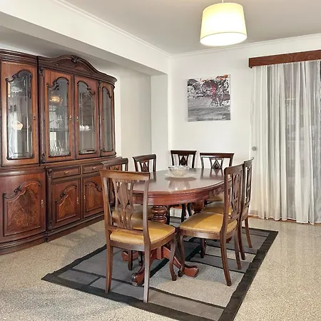 Blue Horizon House בית נופש פונשל